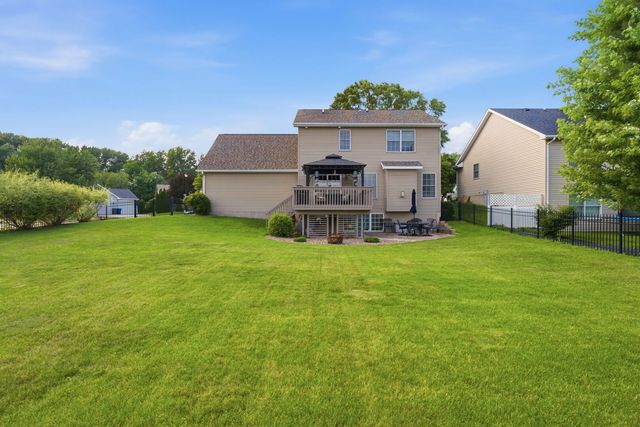 5679 Appleton Road, Bettendorf, IA 52722