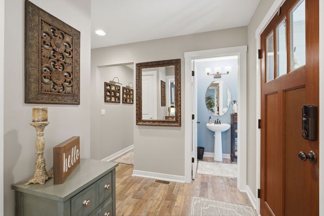5679 Appleton Road, Bettendorf, IA 52722