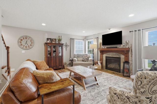5679 Appleton Road, Bettendorf, IA 52722