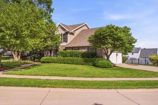 5679 Appleton Road, Bettendorf, IA 52722