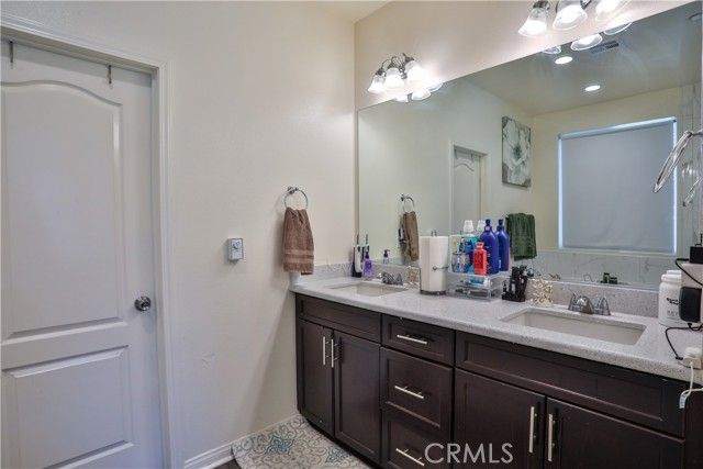 2800 Crocus, Palmdale, CA 93551