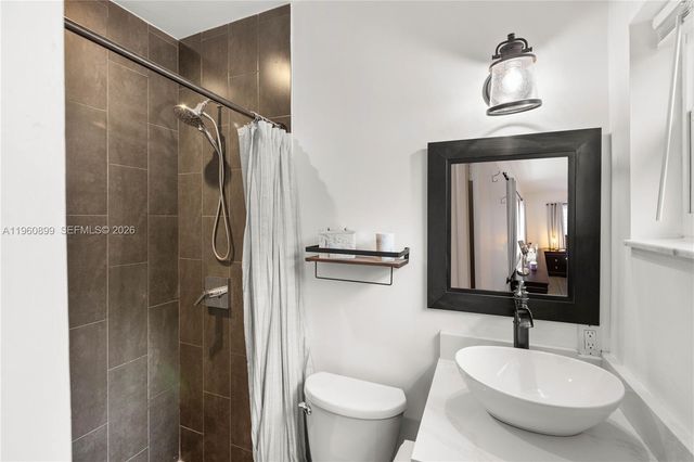 8461 SW 33rd Ter, Miami, FL 33155