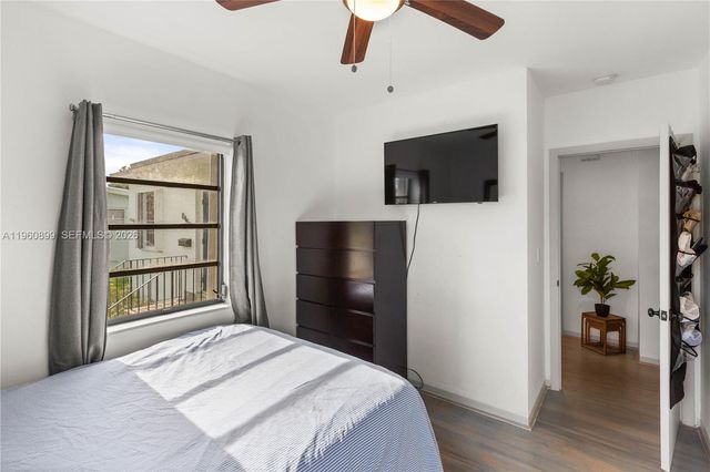 8461 SW 33rd Ter, Miami, FL 33155