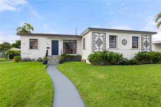 8461 SW 33rd Ter, Miami, FL 33155