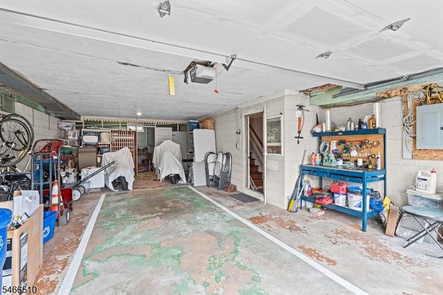 16 Pavonia Ave, Kearny Town, NJ 07032