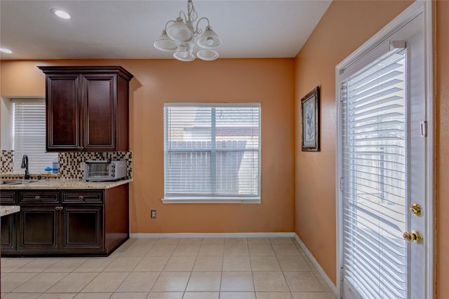 1011 Jasons Bend Drive, Sugar Land, TX 77479