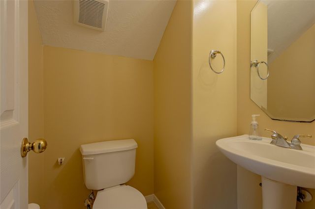 1011 Jasons Bend Drive, Sugar Land, TX 77479