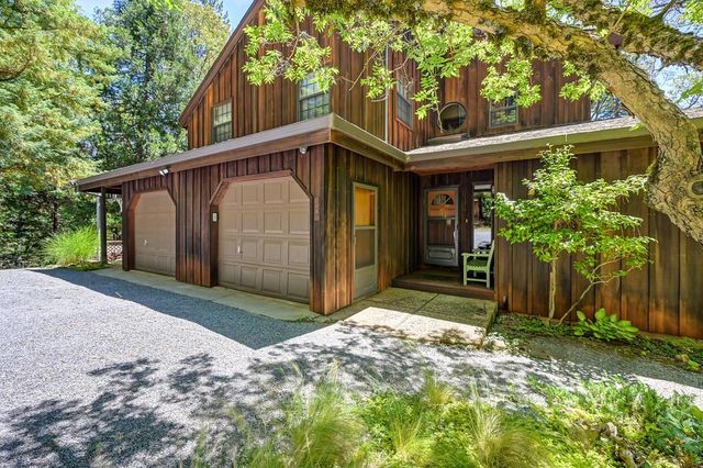4460 Nishinam Trl, Garden Valley, CA 95633