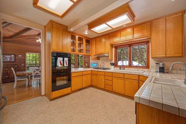 4460 Nishinam Trl, Garden Valley, CA 95633