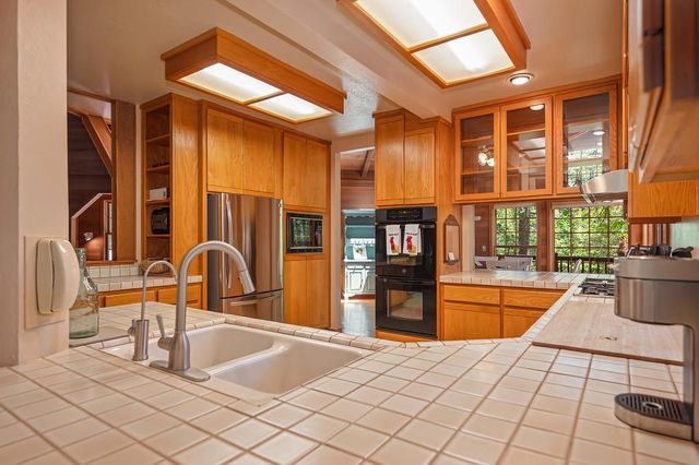 4460 Nishinam Trl, Garden Valley, CA 95633
