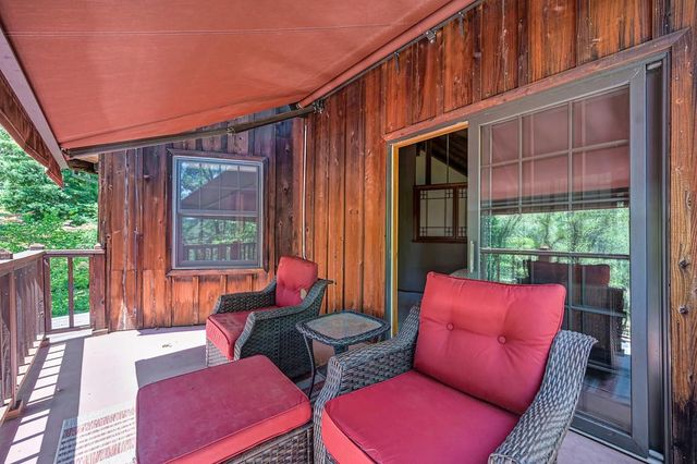 4460 Nishinam Trl, Garden Valley, CA 95633