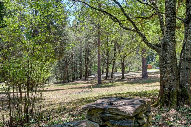 4460 Nishinam Trl, Garden Valley, CA 95633