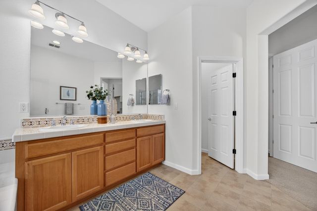 1590 Benvenito Ln, Lincoln, CA 95648
