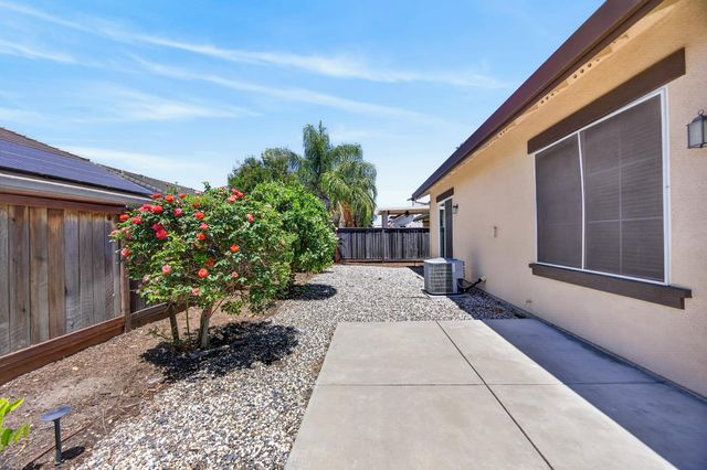 1590 Benvenito Ln, Lincoln, CA 95648