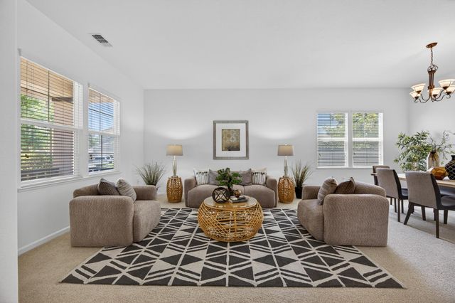 1590 Benvenito Ln, Lincoln, CA 95648