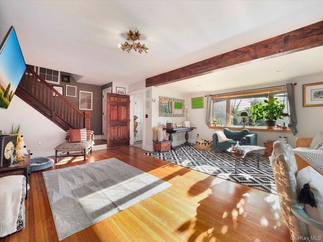 14 Hillside Avenue, Suffern, NY 10901