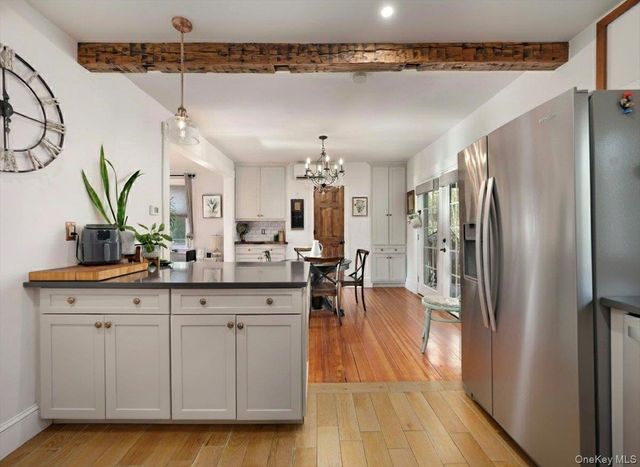 14 Hillside Avenue, Suffern, NY 10901