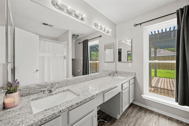 7415 Cavesson Drive, Cypress, TX 77433