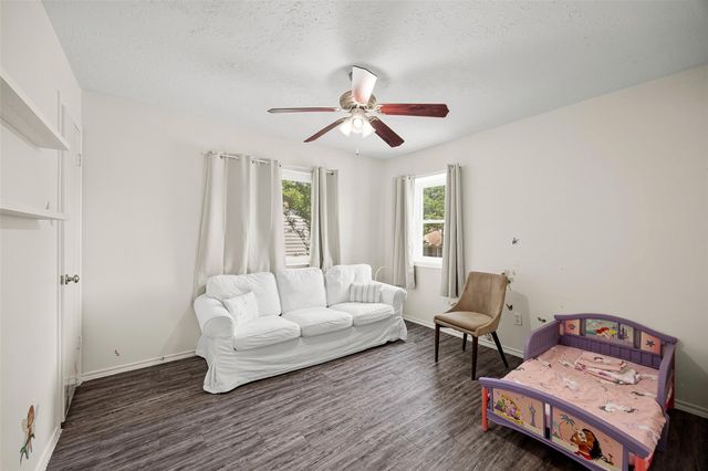 7415 Cavesson Drive, Cypress, TX 77433