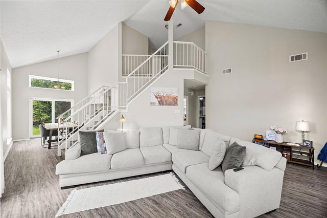 7415 Cavesson Drive, Cypress, TX 77433