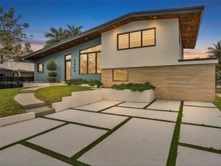 2448 Okeechobee Lane, Fort Lauderdale, FL 33312