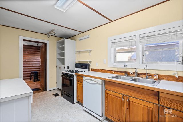 107 S Bayview Street, Fairhope, AL 36532