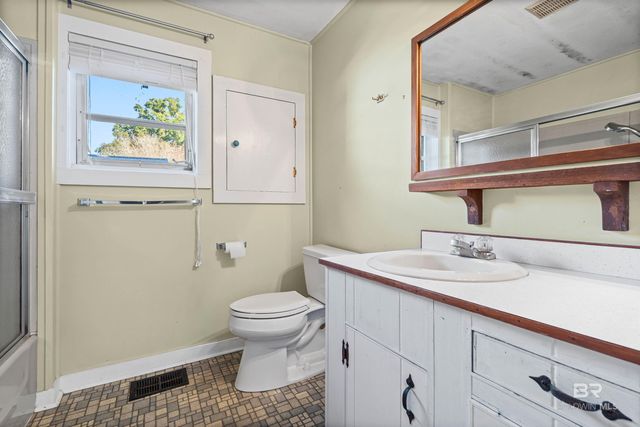 107 S Bayview Street, Fairhope, AL 36532