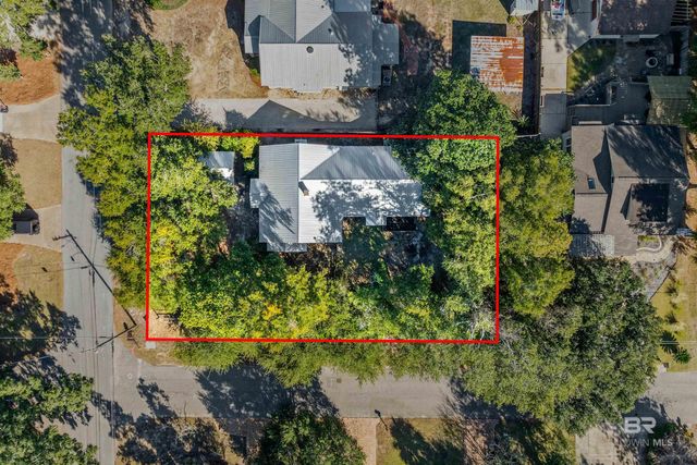 107 S Bayview Street, Fairhope, AL 36532