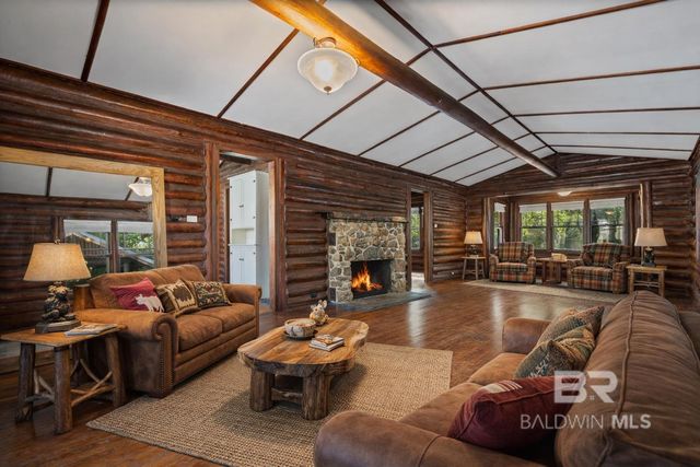 107 S Bayview Street, Fairhope, AL 36532