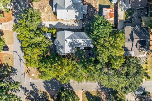 107 S Bayview Street, Fairhope, AL 36532