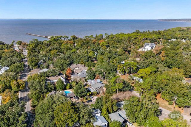 107 S Bayview Street, Fairhope, AL 36532