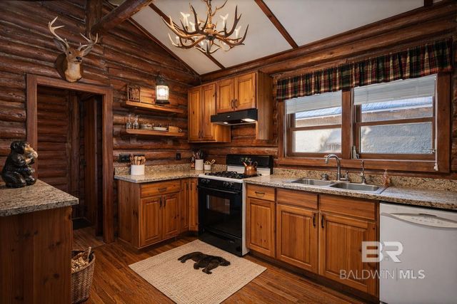 107 S Bayview Street, Fairhope, AL 36532