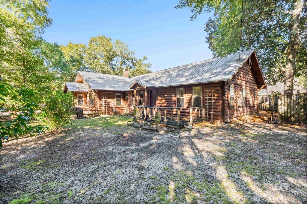 107 S Bayview Street, Fairhope, AL 36532