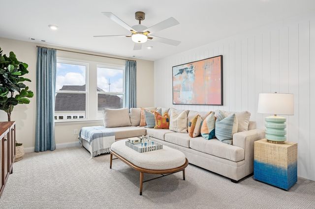 7689 Hatcher Heights Dr, Fairview, TN 37062