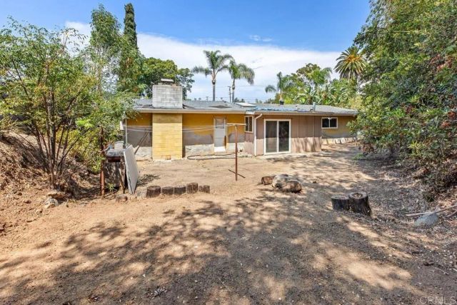 2128 Bautista Ave, Vista, CA 92084
