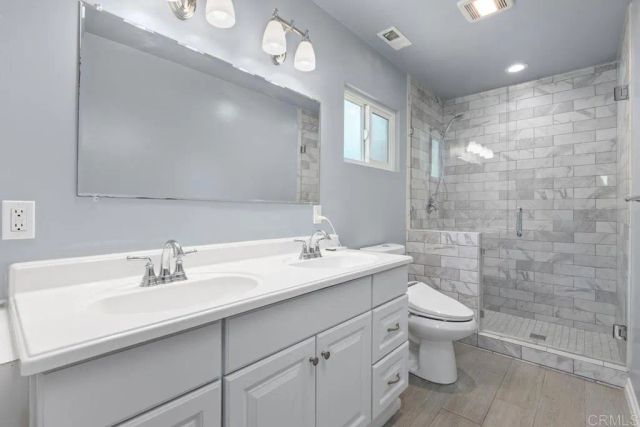 2128 Bautista Ave, Vista, CA 92084