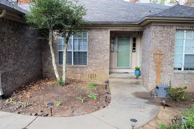 9 Vail, Maumelle, AR 72113