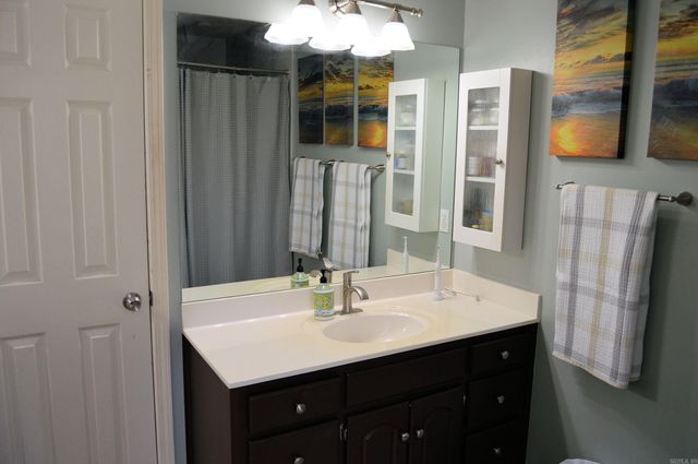 9 Vail, Maumelle, AR 72113