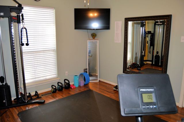 9 Vail, Maumelle, AR 72113