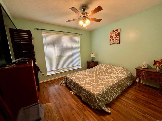 9 Vail, Maumelle, AR 72113