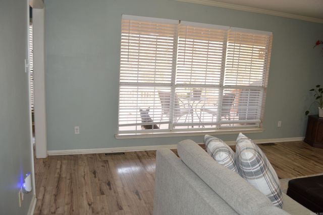 9 Vail, Maumelle, AR 72113