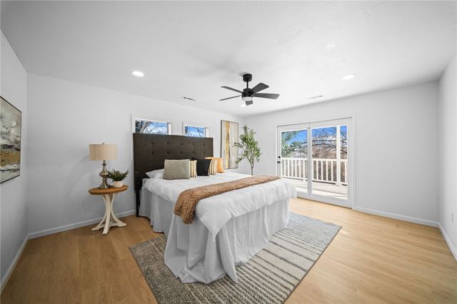 1614 E Huntsville Road, Fayetteville, AR 72701