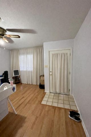 624 NE 1st Place, Tulia, TX 79088