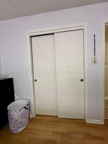 624 NE 1st Place, Tulia, TX 79088