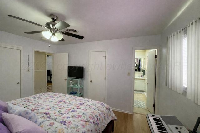 624 NE 1st Place, Tulia, TX 79088