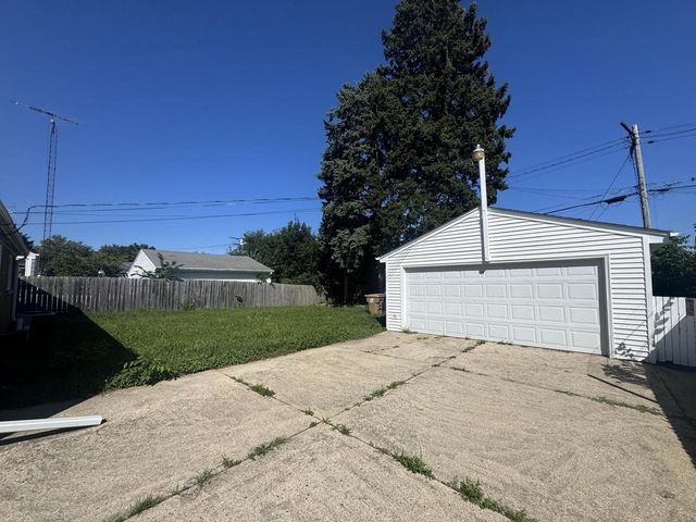 4709 33rd AVENUE, Kenosha, WI 53144