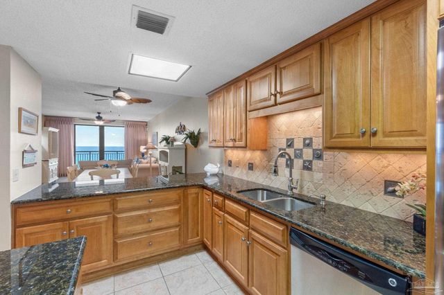 8271 Gulf Blvd 803, Navarre Beach, FL 32566
