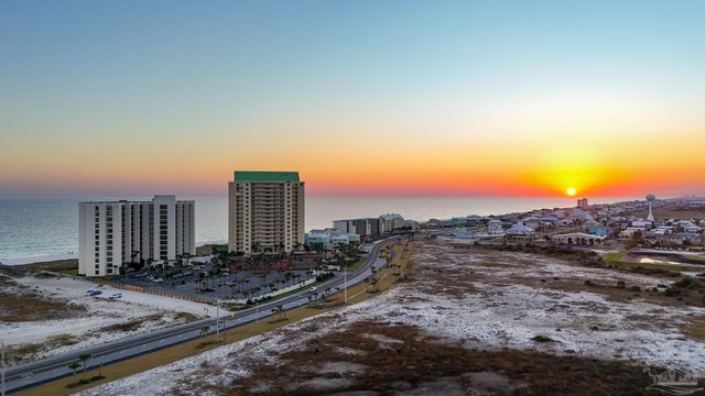 8271 Gulf Blvd 803, Navarre Beach, FL 32566