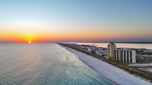 8271 Gulf Blvd 803, Navarre Beach, FL 32566