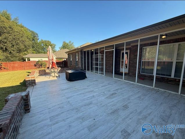 242 Turtle Creek Drive, Huntsville, AL 35806